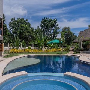 Triple Room Pool View